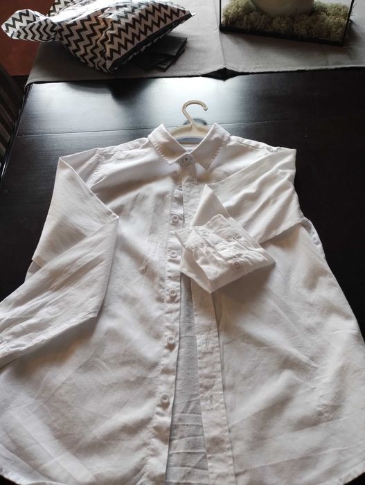 Garnitur Reserved szary + koszula biała, roz. 140