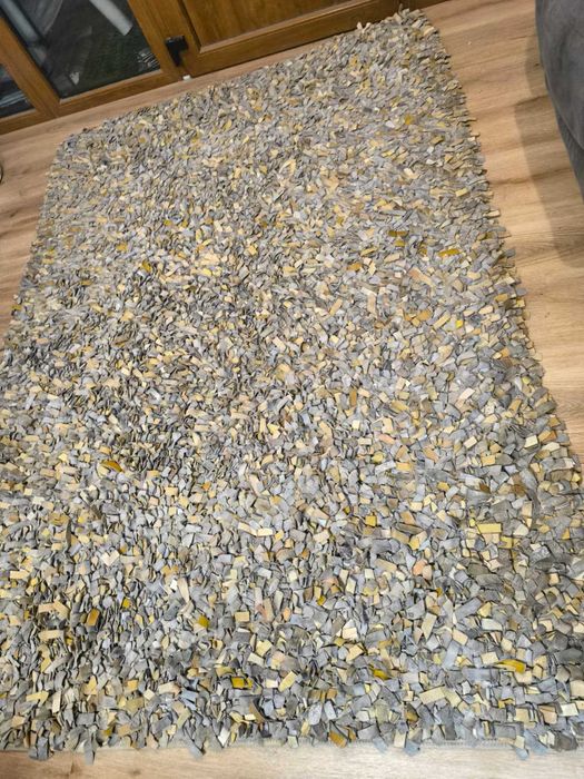 Carpete em Couro Ler anuncio