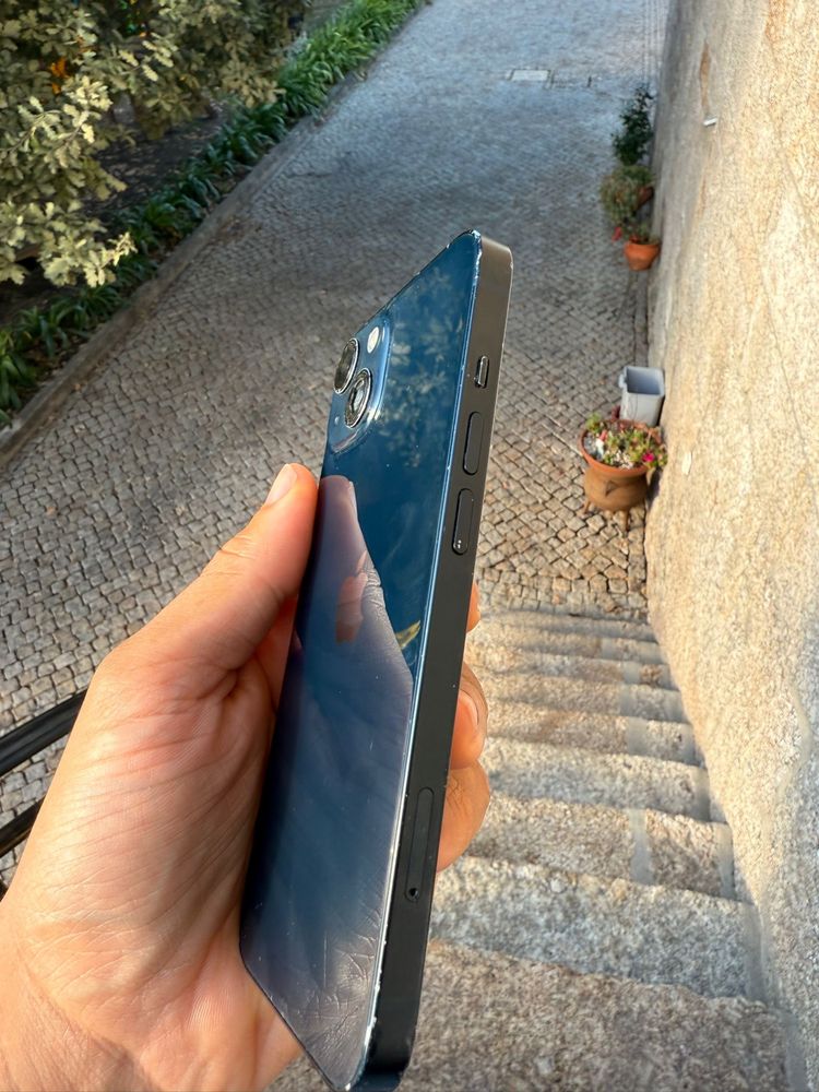 Iphone 13 ( camera danificada )
