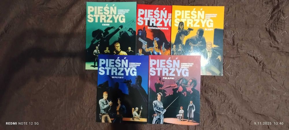 "Pieśń strzyg"   tomy 1-5 (komplet)