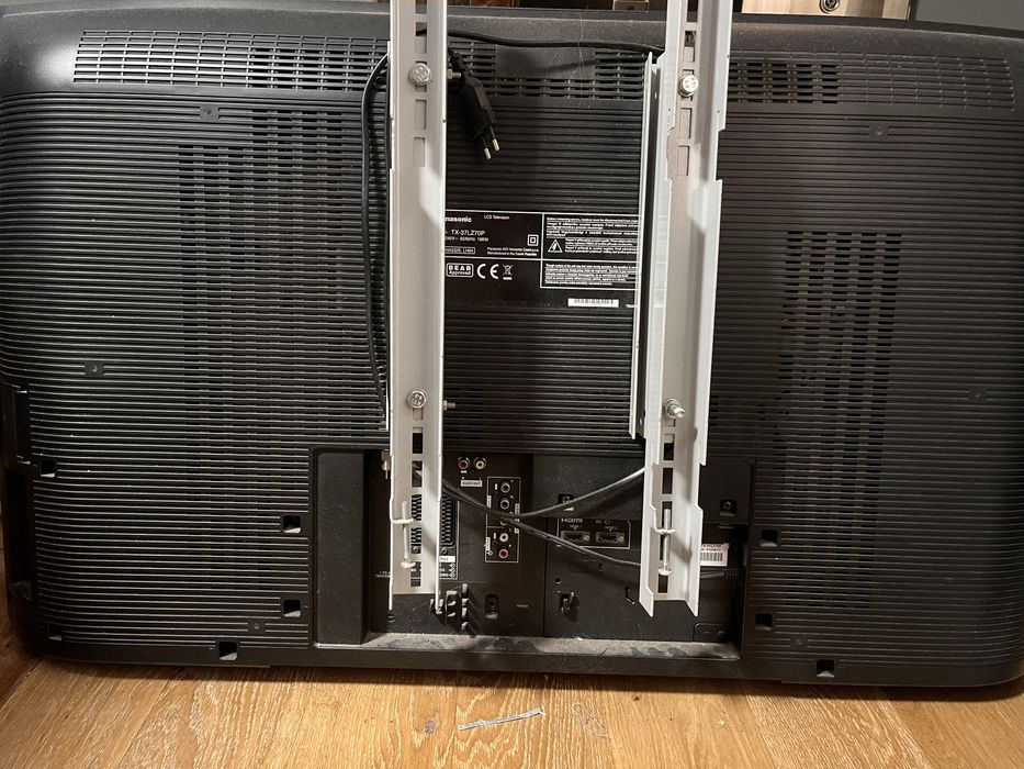 Продам телевізор Panasonic Viera TX-37LZ70P (37" Full HD)