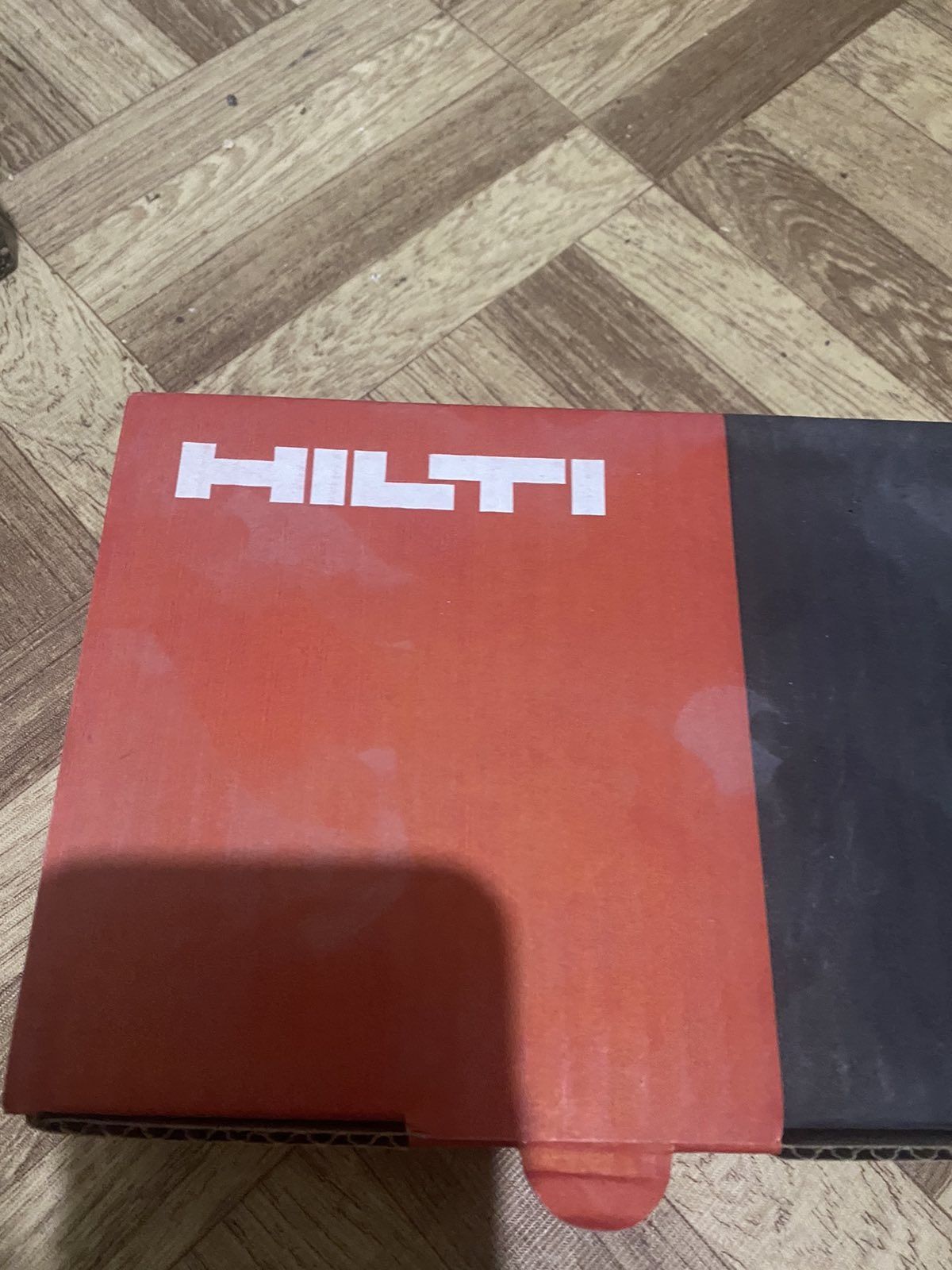 Анкер-шуруп Hilti