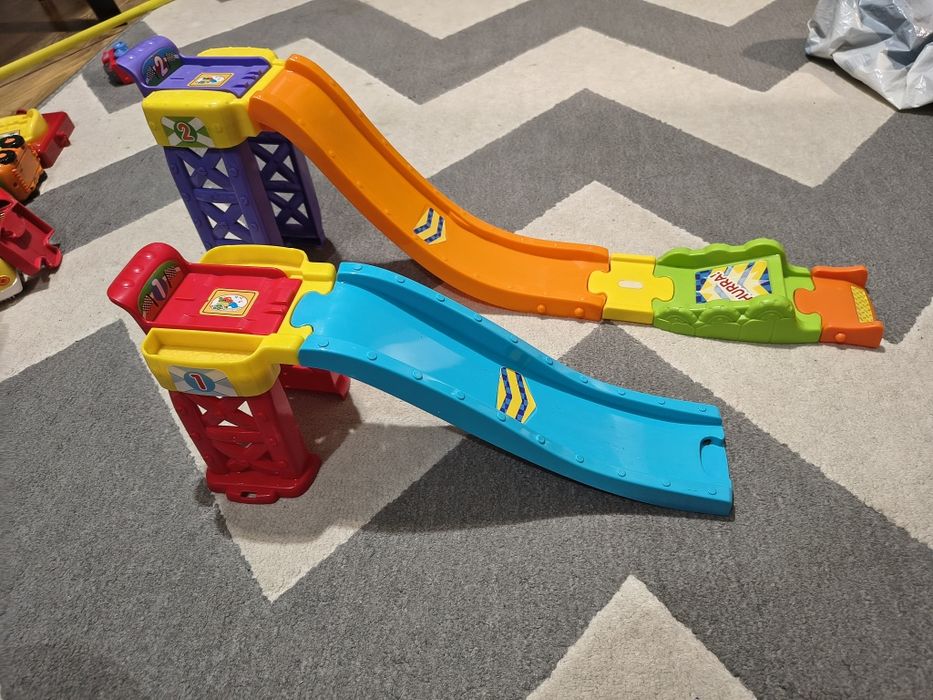 Szalona rampa dla autek Tut Tut Vtech