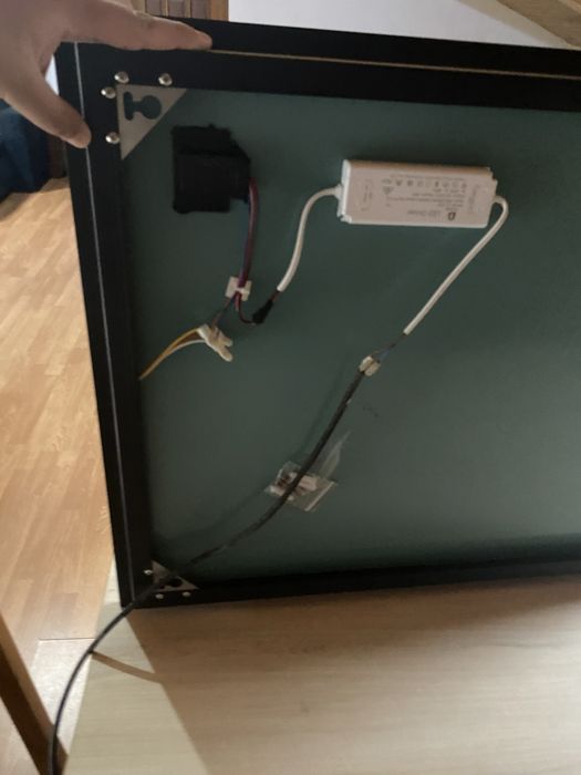 Espelho de casa de banho com ledes