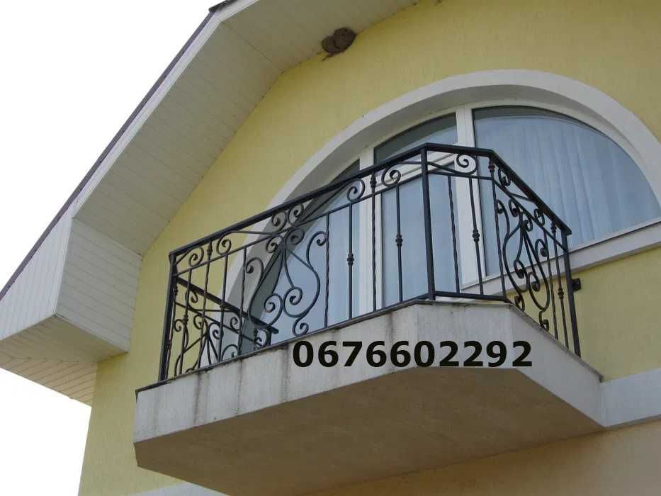 Металеві перила,