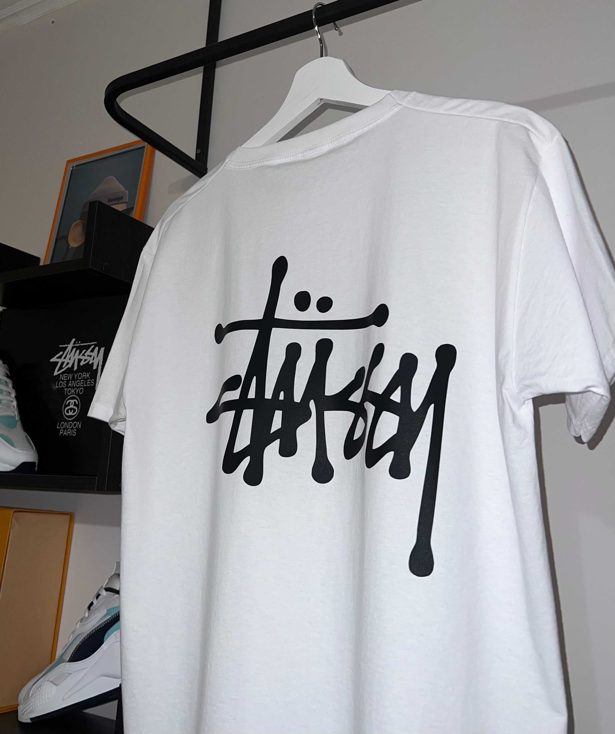 Футболка Stussy (білого кольору)