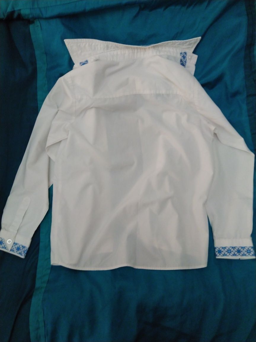 Белая Рубашка вышивка 10-12 лет.