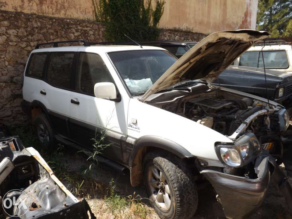 Nissan terrano 2 peças