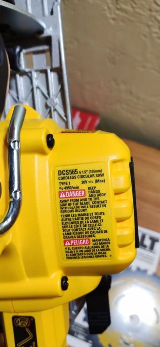 Dewalt dcs565 brushless 20v дискова пила 165мм 16посадкове