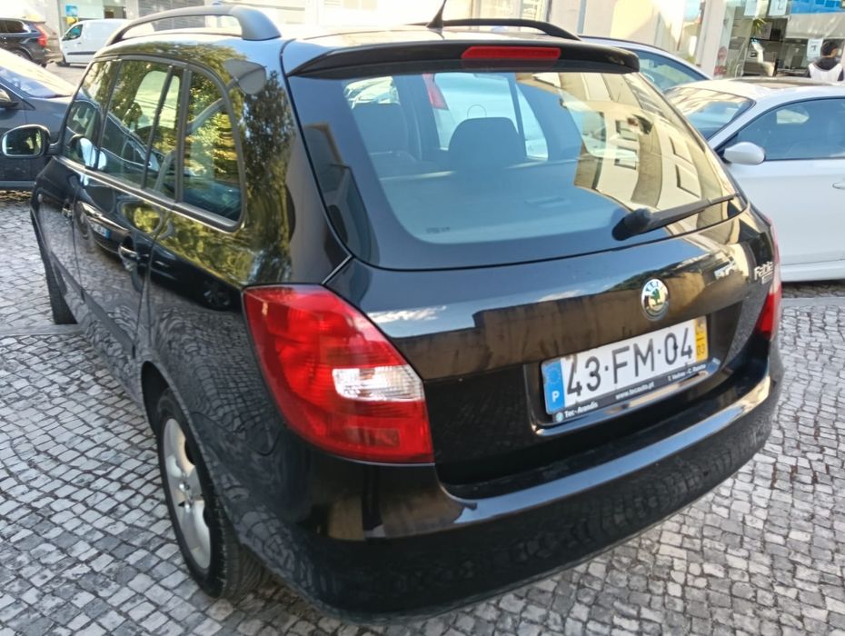 Vendo Skoda Fabia 1.4 TDI 2008! 

*Detalhes do Veículo:*