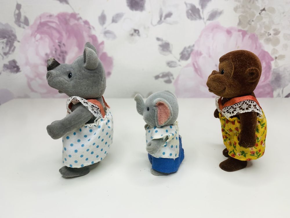 Sylvanian Families figurki małpka, słonik, nosorożec vintage