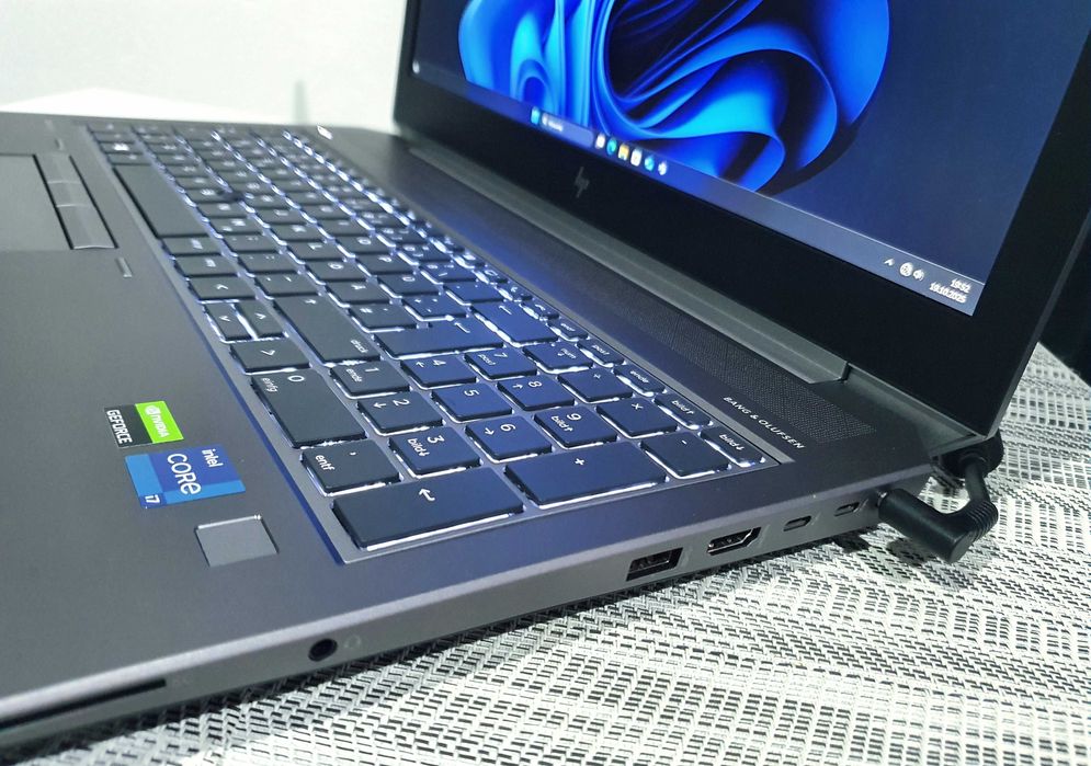 HP ZBOOK 4K UHD/Nvidia®Quadro™/128GBram/2,5TBNvme/Bio/Sim/USB-C3.1/B&O