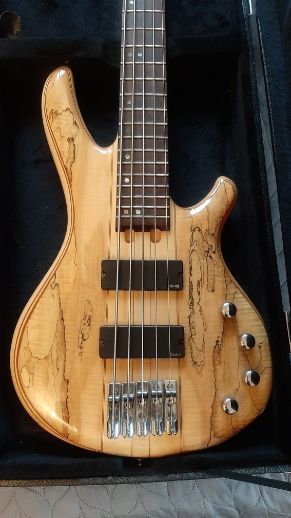Gitara basowa Mensinger Pike