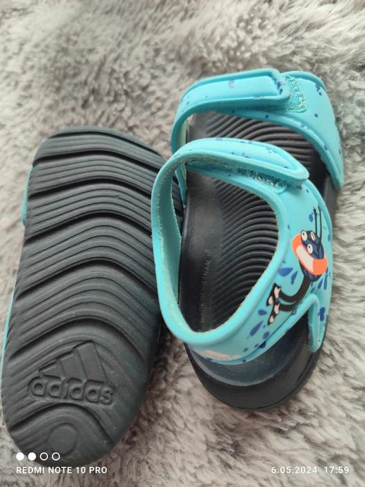 Sandałki Adidas rozm. 20