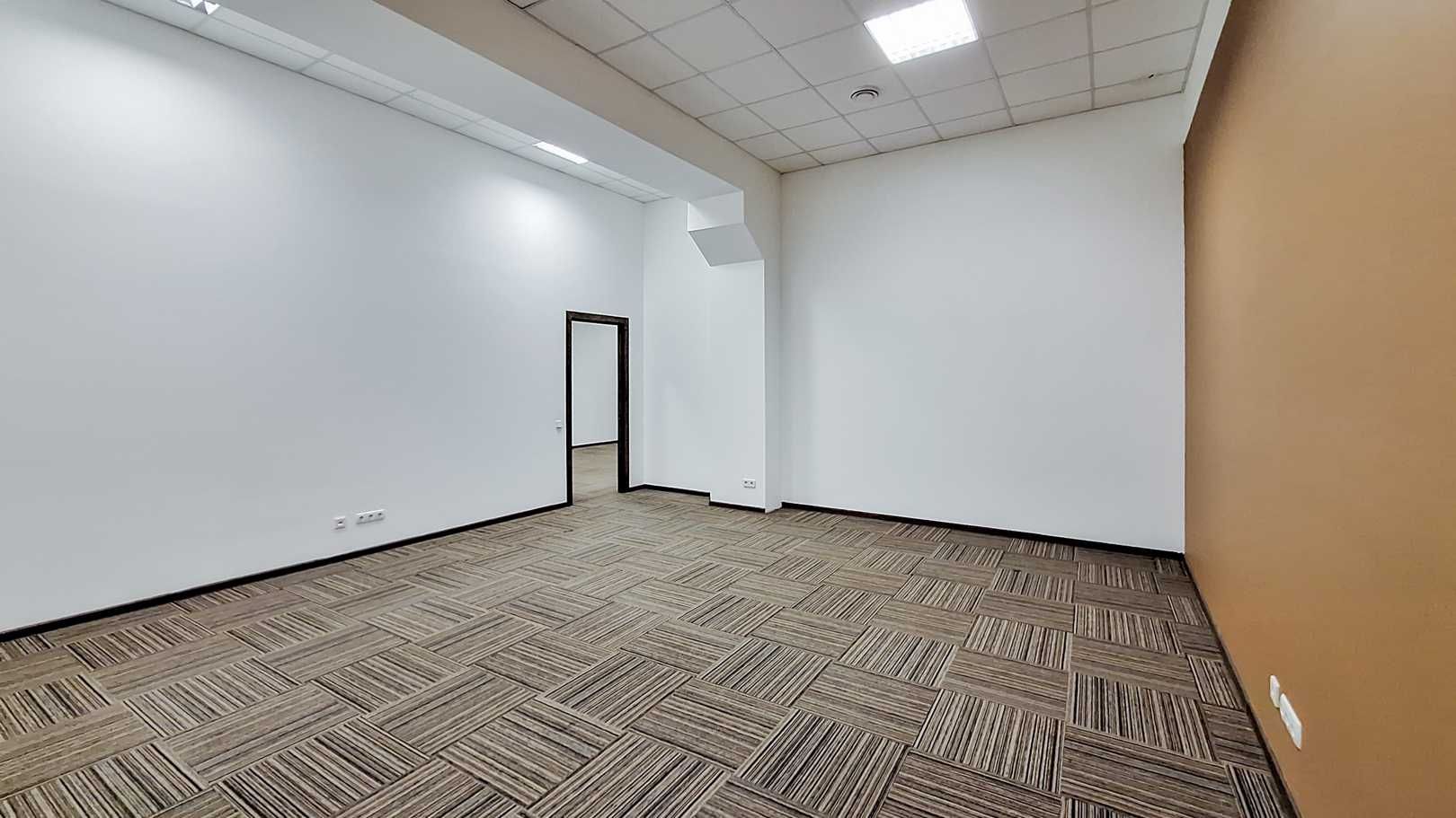 Офіс 400м2. OpenSpace, кабінети. Генератор. метро Васильківська. Без%
