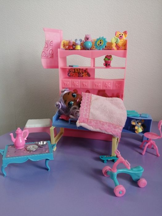 Набір меблів дитяча кімната з лялькою хердорібл