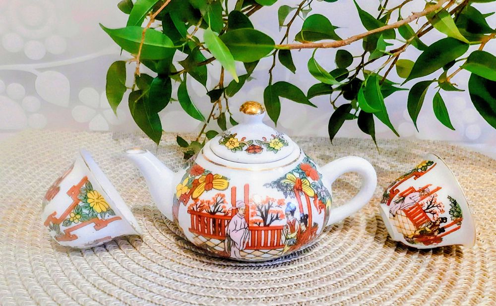 Солонка Буды Сервиз Барановка Спецовницы Дулево, штоф икорница