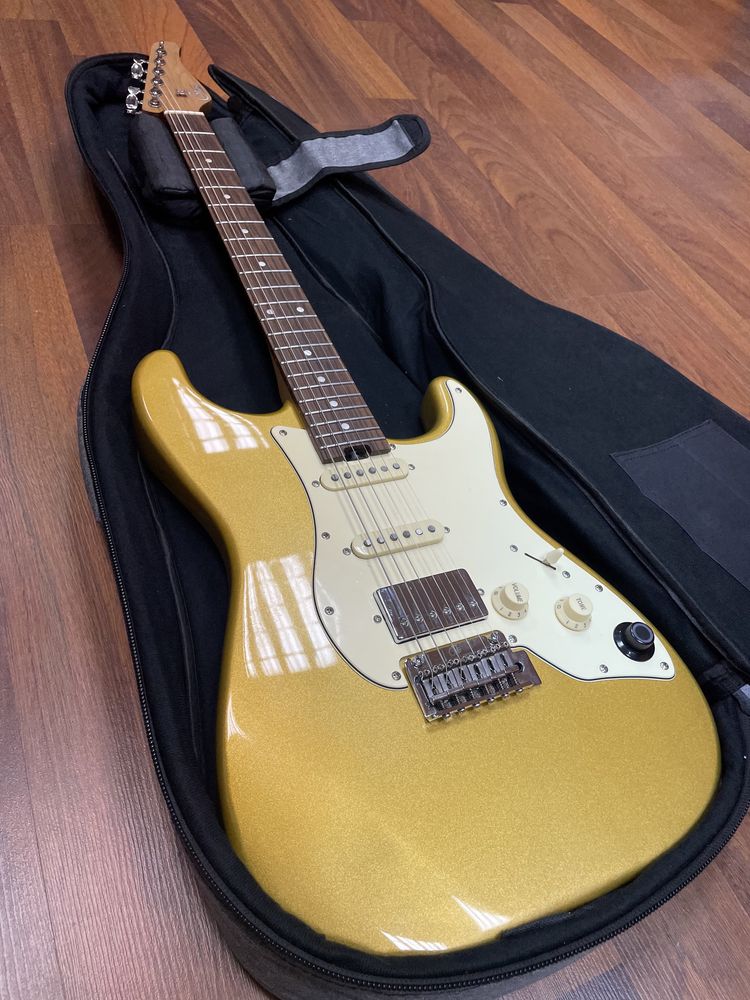 Електрогітара MOOER GTRS S-800 з футсвічем (400$)