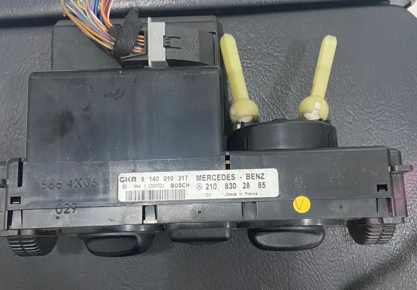 Comando botoes sofagem Mercedes C Class W202