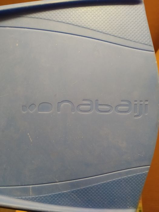 Silikonowe płetwy średnie do pływania Decathlon Nabaiji rozmiar 40-41