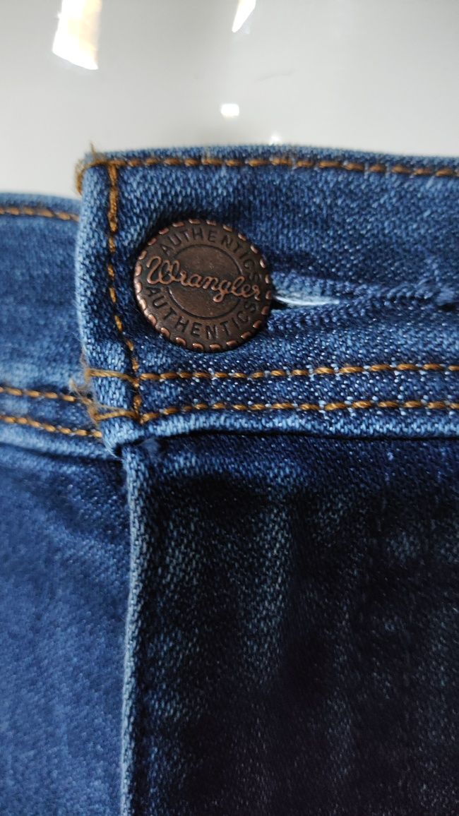 Wrangler Texas Taper Last Kiss męskie jeansy rurki rozm 30/32