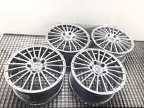 FELGI ALUMINIOWE KOMPLET 18 8J 5X130 ET50 ŚRODEK CENTR. 71 - 1130.00 PLN - PORSCHE CAYENNE (9PA)
