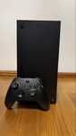 XBOX SERIES X + gry + pad + ładowarka, zestaw gotowy do gry