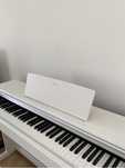 Yamaha YDP-144 white цифрове фортепіано/повнорозмірний синтезатор