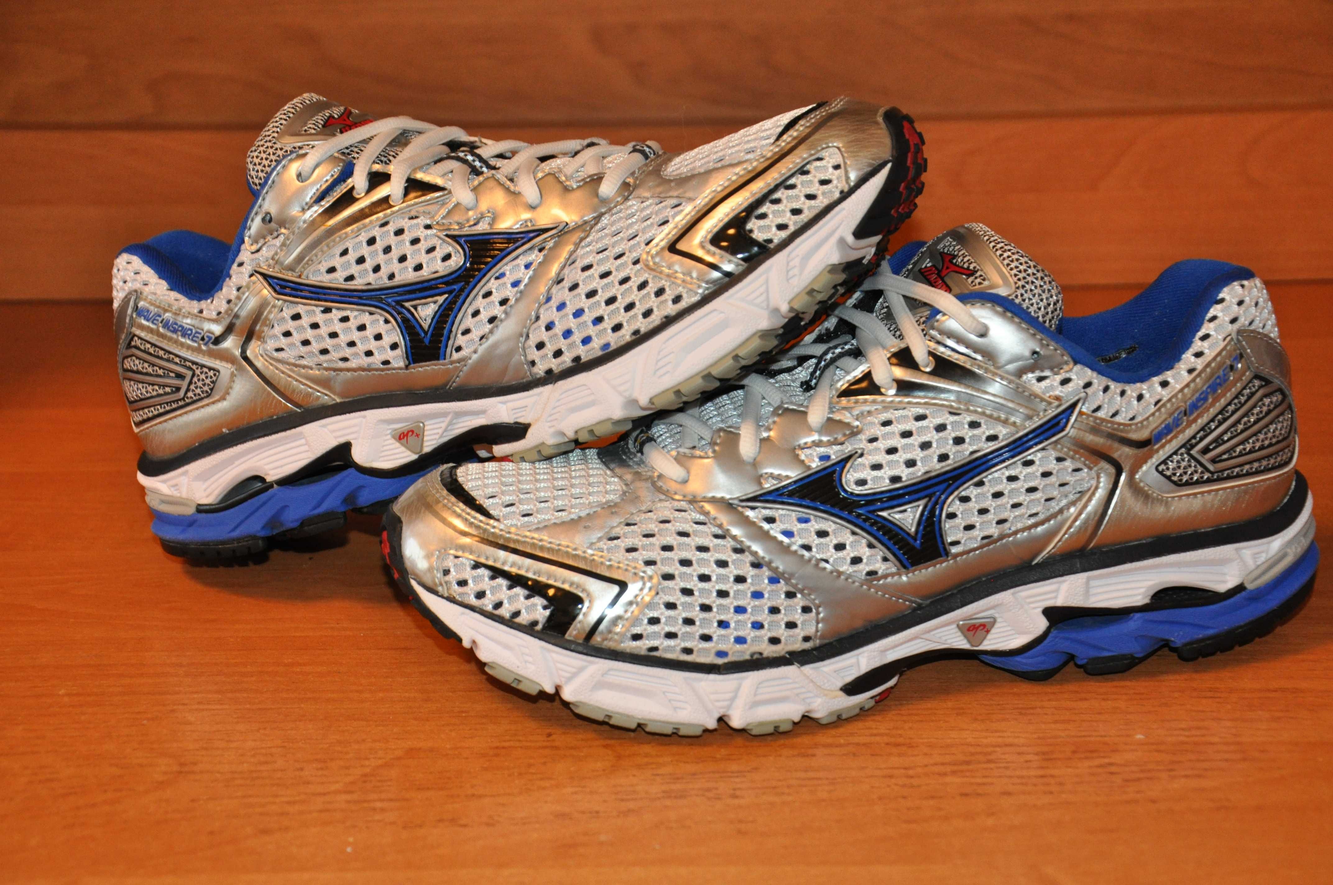 Кроссовки Mizuno Wave Inspire 7 asics 44.5 \ 29 см