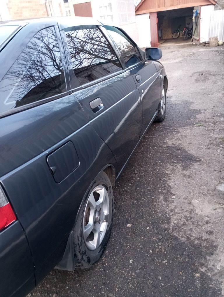 Легковий автомобіль