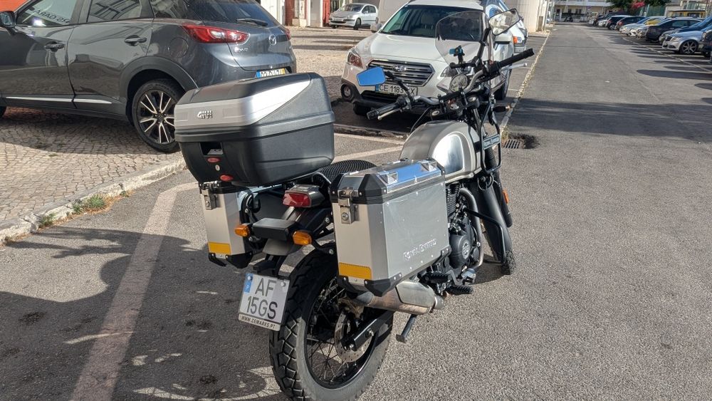 Royal Enfield Himalayan 411