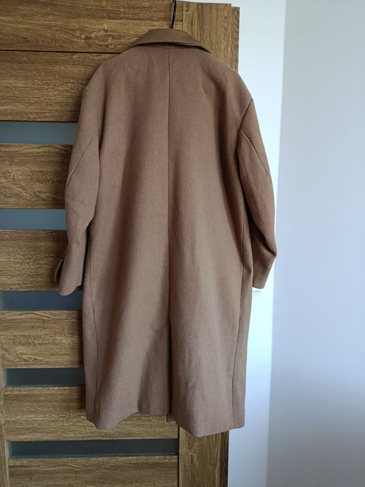 Beżowy płaszcz oversize H&M
