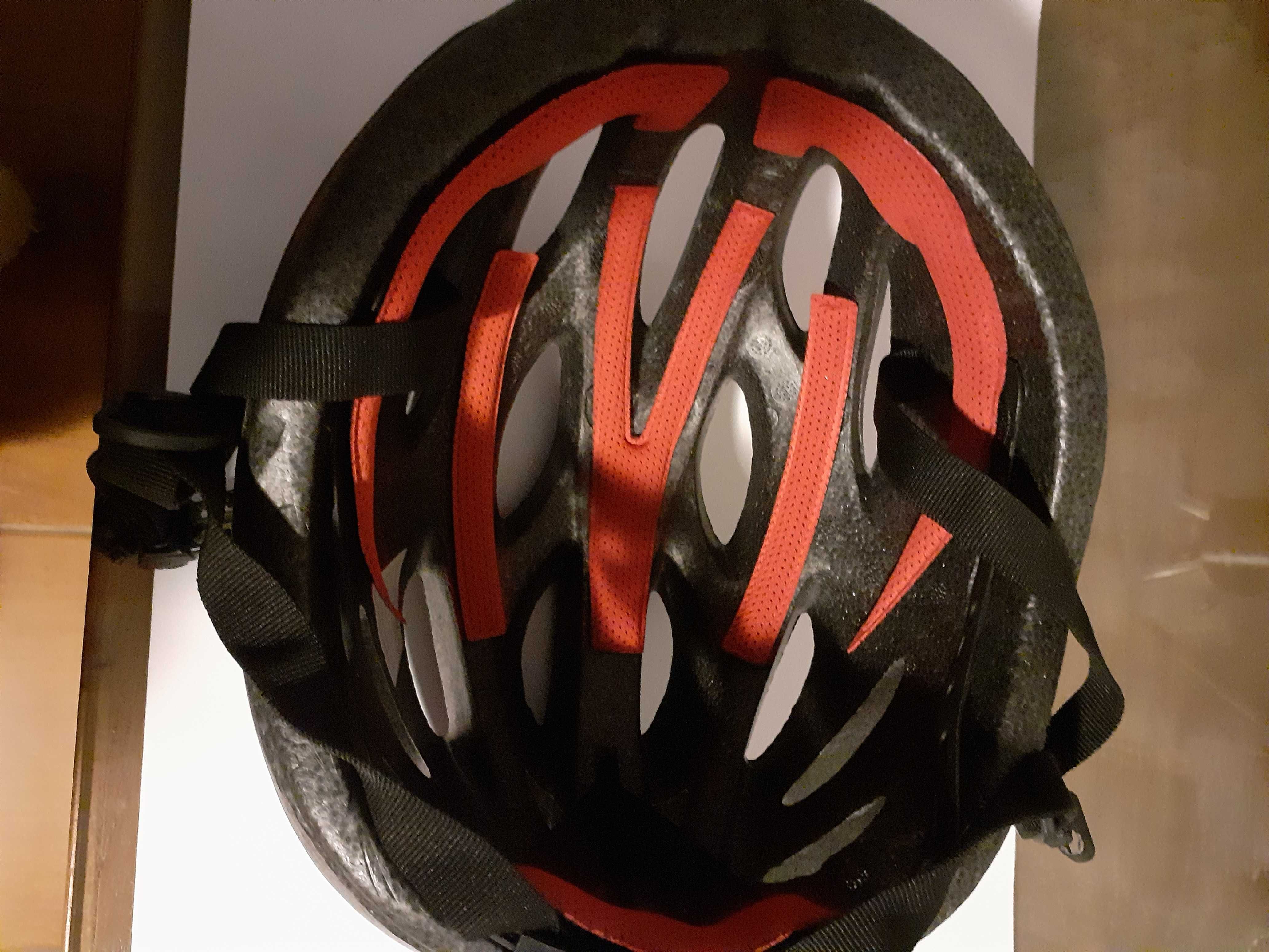 Vendo capacete de ciclismo nunca usado.