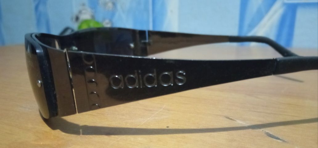 Продам очки adidas