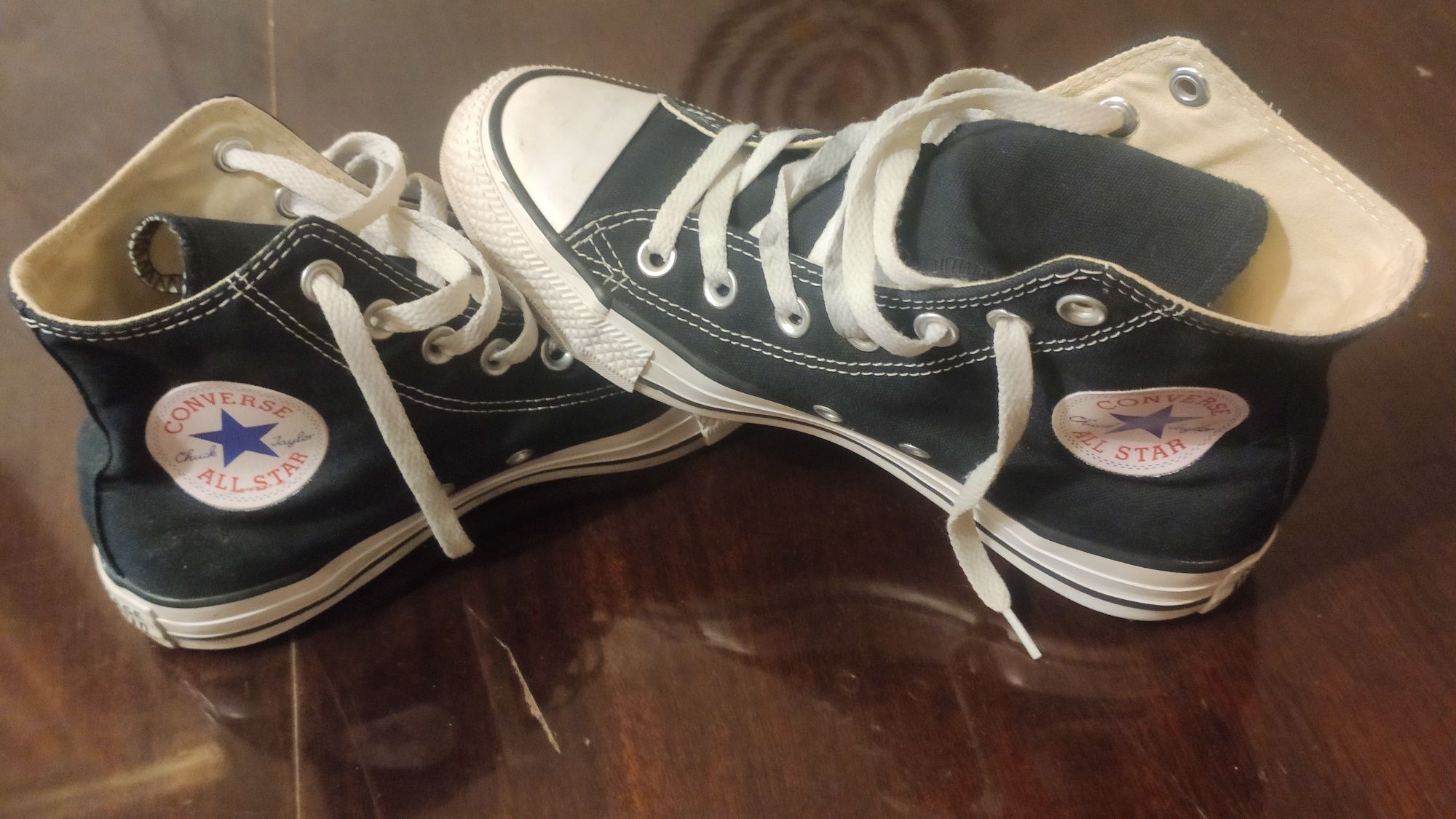 Продам нові стильні кеди Converse, 37' розмір