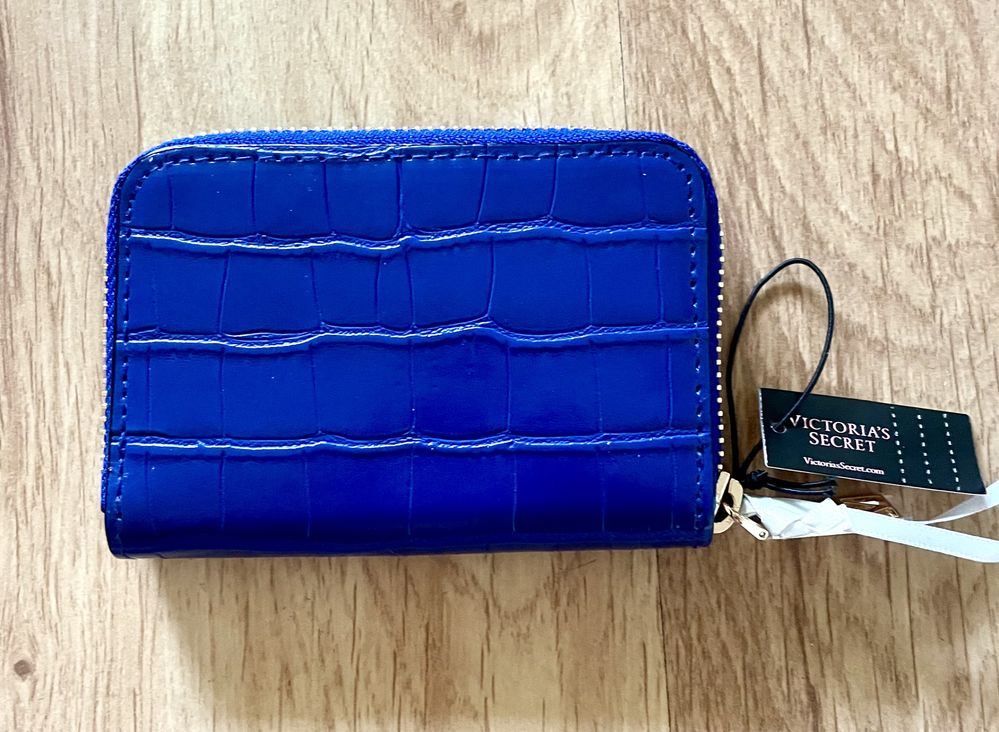 Niebieski portfel Victoria’s Secret