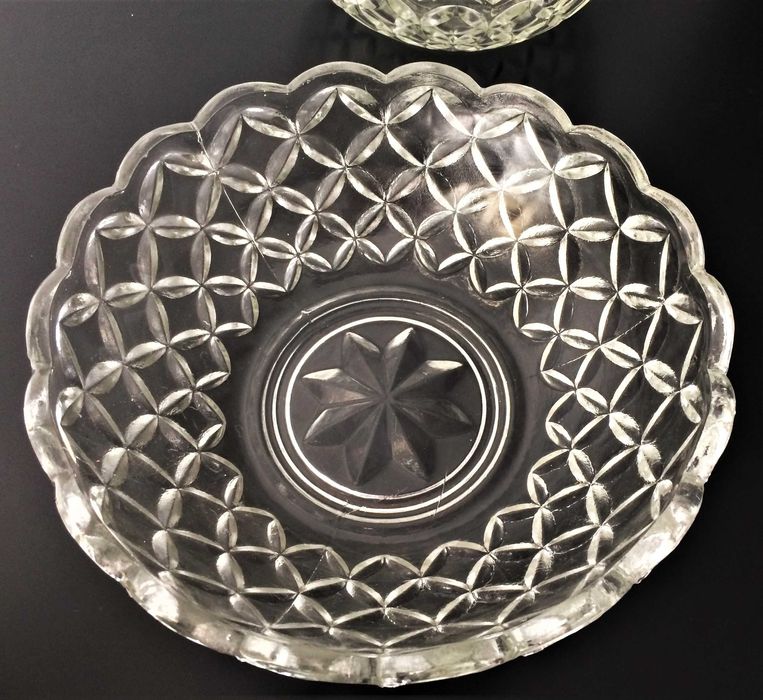 Conjunto 2 taças de vidro (com saladeira / fruteira) 24 e 20 cm