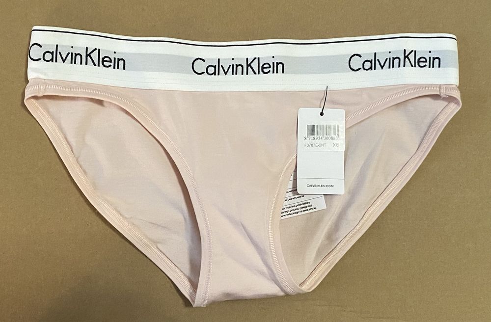 Komplet bielizny Calvin Klein stanik figi pudrowy róż M XS