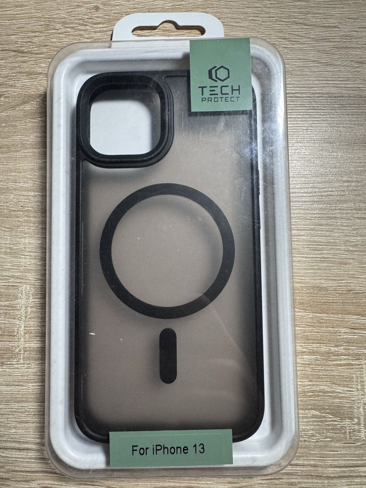 Etui iphone 13 z magsafem