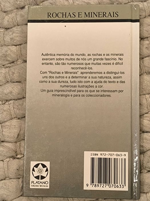 Rochas e Minerais
Guia Prático para Identificar 210 Rochas Minerais