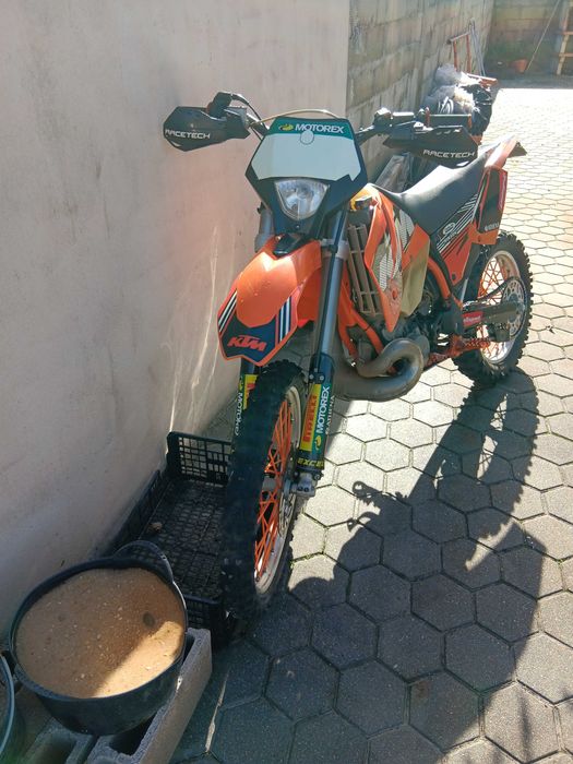 Mota KTM enduro.em bom estado