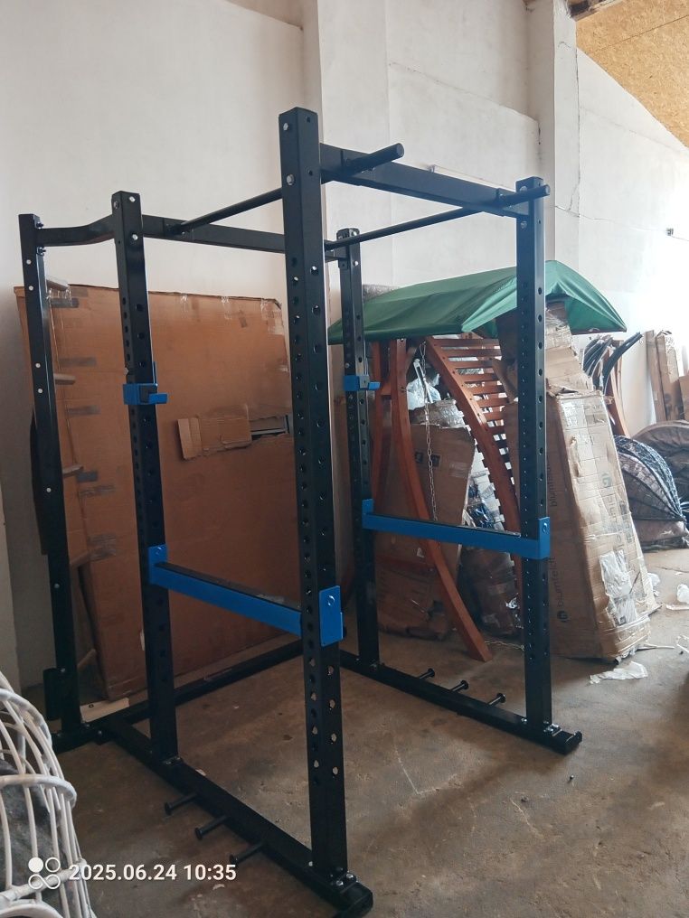 Klatka treningowa z drążkami , stojak na obciążenia rack 

Cena 2300 z