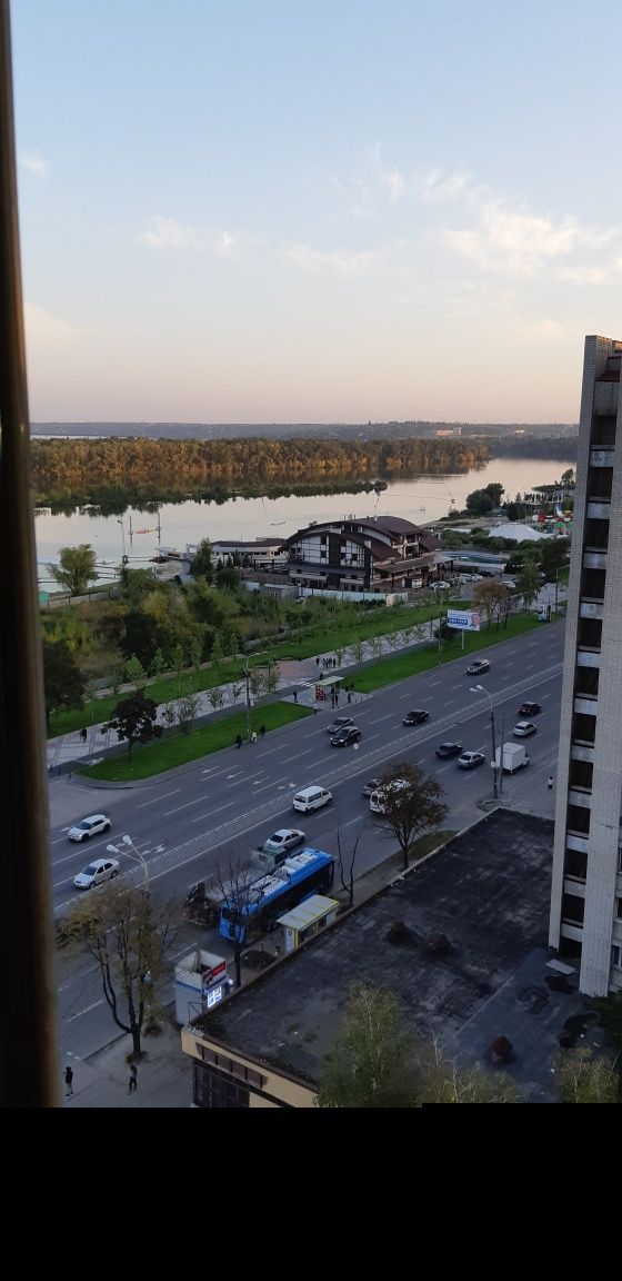 Продам свою квартиру 60м м.Дніпро  в ЖК Ривер парк