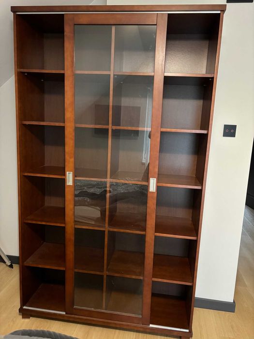 Bibloteczka drewniana