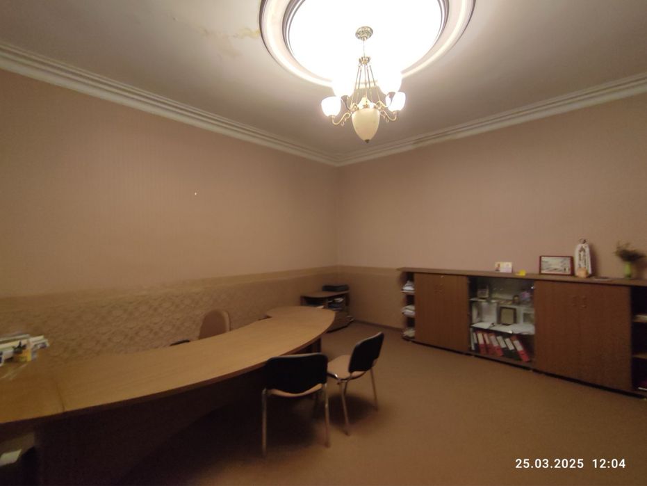 Продаж 4 кімнатної квартири на Петефі