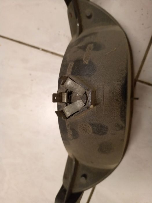 Lampa tylna do skutera Peugeot.