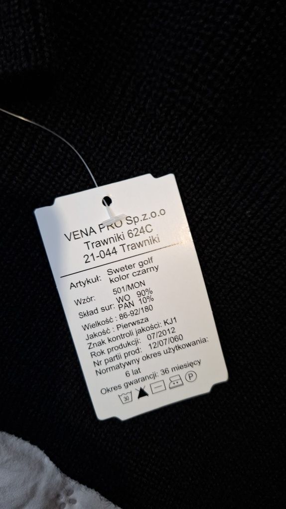 Sweter czarny golf 501 MON