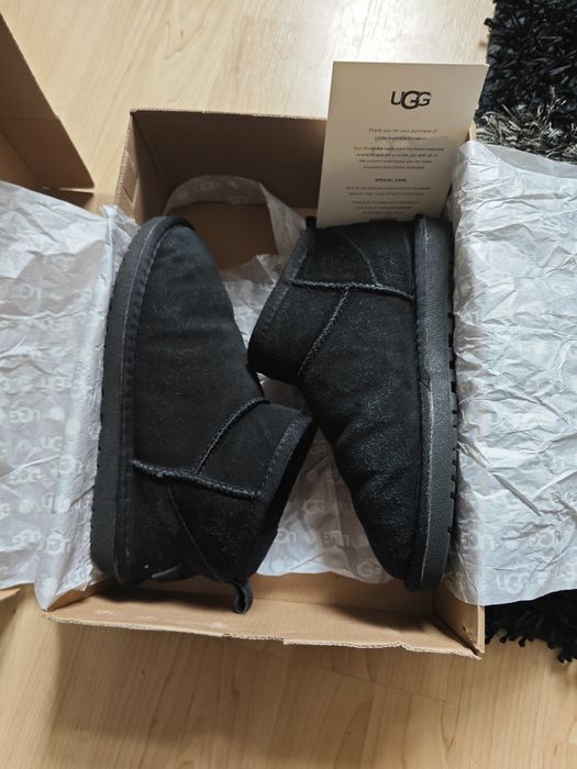 UGG Classic Ultra Mini czarne rozmiar 38, śniegowce