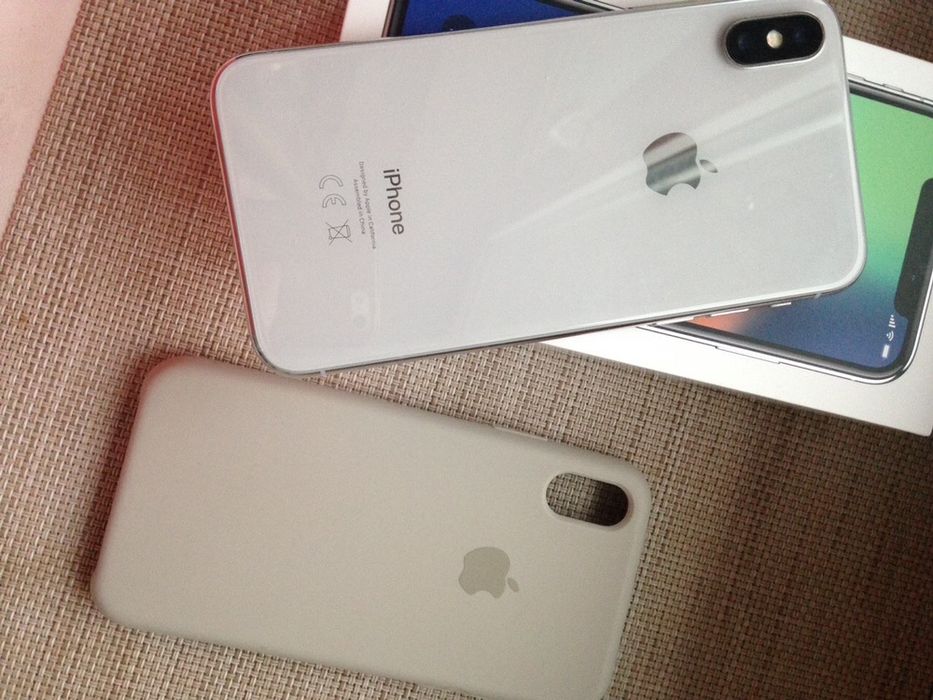 Телефон iPhone X, 64 gb
