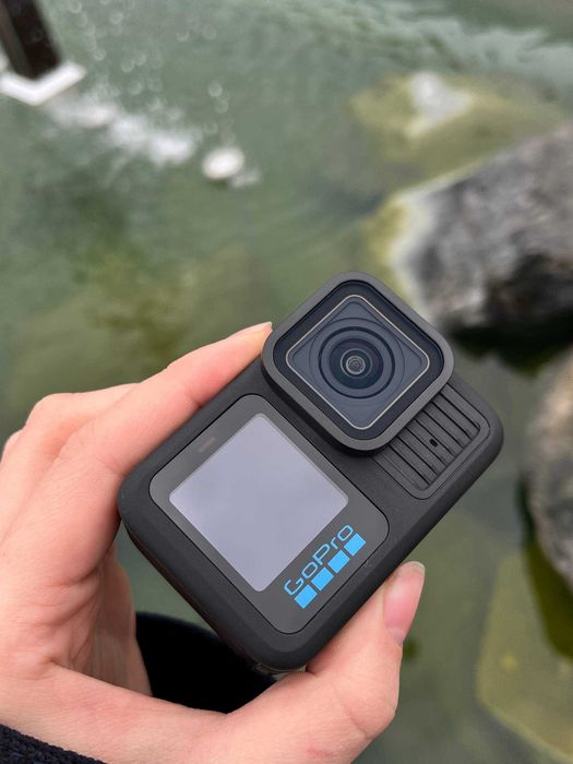 Екшн-камера GoPro Hero 13 з повним комплектом